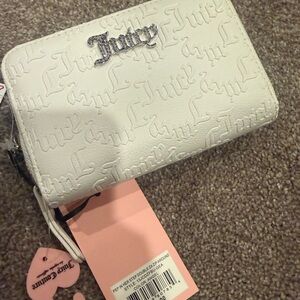 Juicy Couture White Embossed Zip Wallet with Sparkle Logo